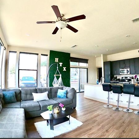 5 Mins To Med Center, Comfy King Beds, Wifi,Gym,Pool Appartement Houston Buitenkant foto